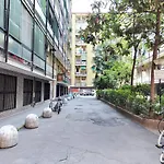 The Green Apt - Stylish And Confortable Large Studio Apartment Close To Metro
