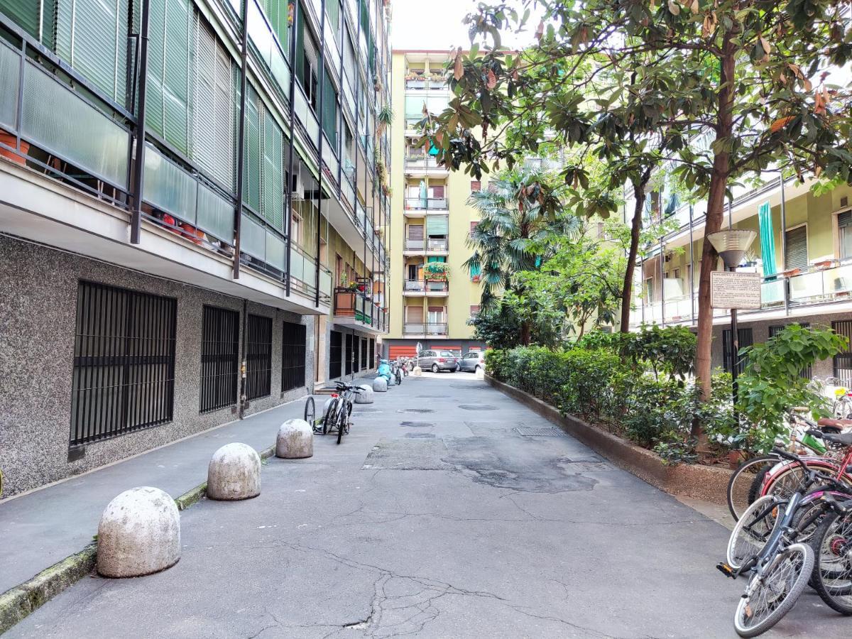 The Green Apt - Stylish And Confortable Large Studio Close To Metro