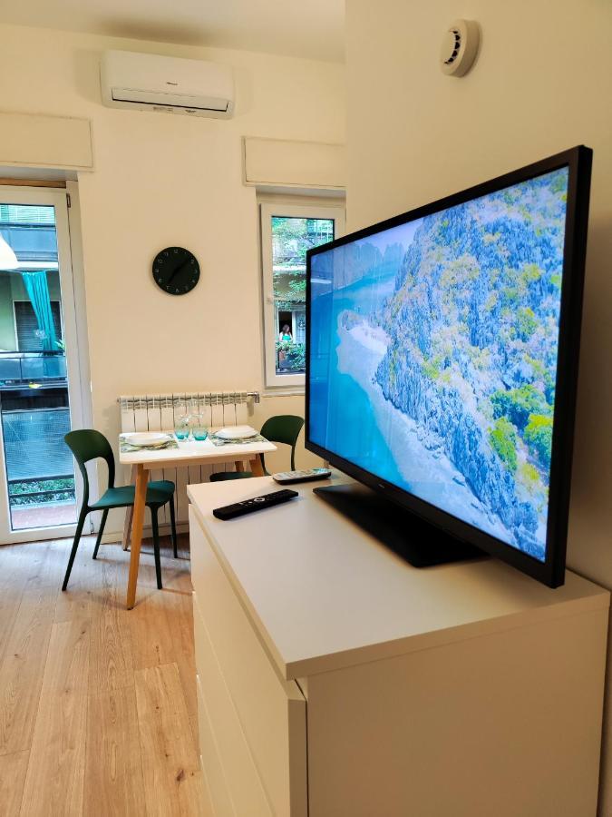 The Green Apt - Stylish And Confortable Large Studio Close To Metro Apartamento